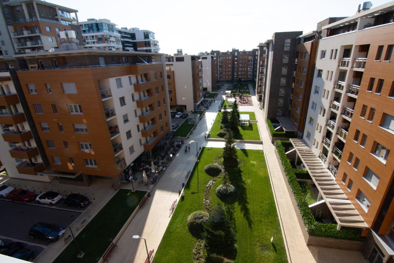 A Blok New Modern - Free Garage Parking, Comfortable, Quiet With A Park View Belgrad Zewnętrze zdjęcie
